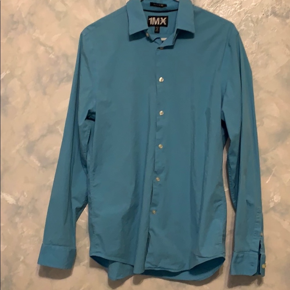 Men’s express button down top